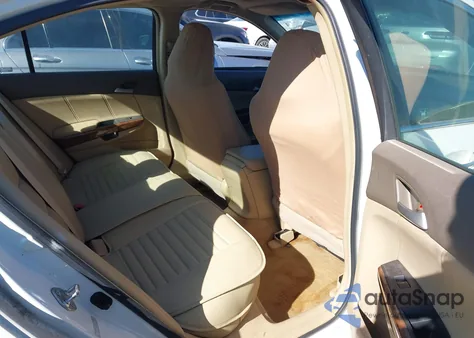 2009 Honda Accord 3.5 Ex-L from USA, damaged, VIN 1HGCP36889A018097